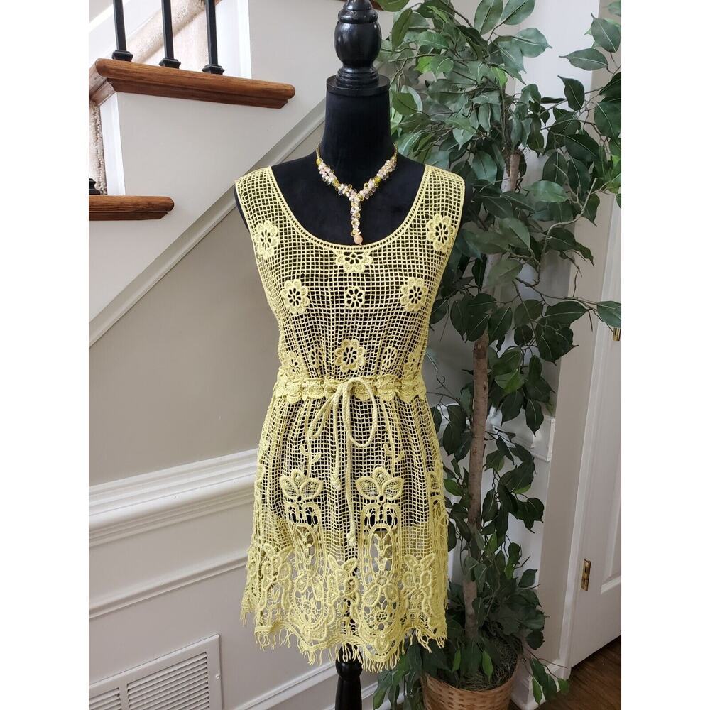 Ryu Sheer Yellow Floral Polyester Round Neck Sleeveless Knee Length Dress Size L